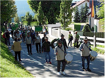 Testa della sfilata del Tasi e Tira a Dobbiaco il 25 Sett. 2016